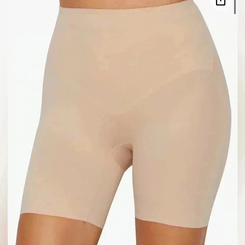 NWT TC Fine Intimates Adjust Perfect Firm Control Shaping  Shorts L